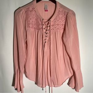 No Boundaries Junior’s Long Bell Sleeve Top 7-9